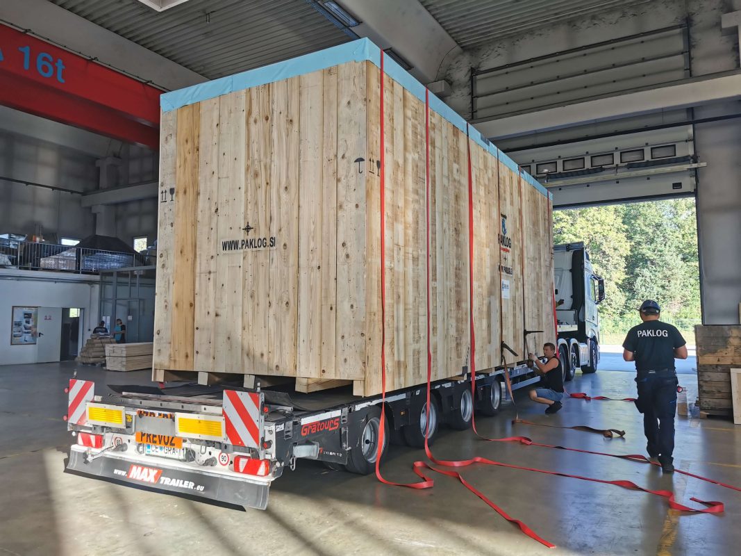 pakiranje tovora comark slovenija lesen zaboj scaled