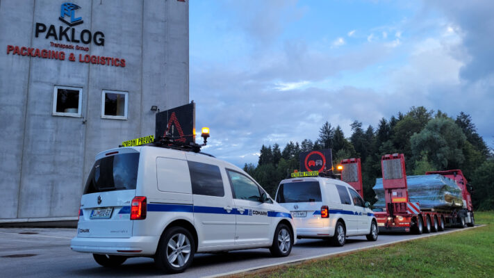 begleitung escort pilot car spremstvo izrednega prevoza OOG packing slovenia